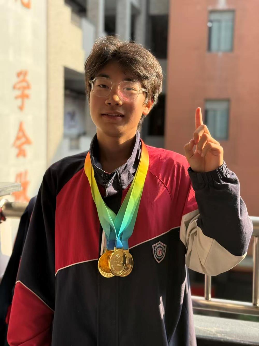 3d5b74af21434250a99dc18ec2136e66.jpg 3d5b74af21434250a99dc18ec2136e66.jpg